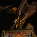 Handcrafted Green-Hued Deity Thangka Pendant Necklace – Traditional Tibetan Buddhist Art Piece, Ideal for Collection & Decoration - Image 4