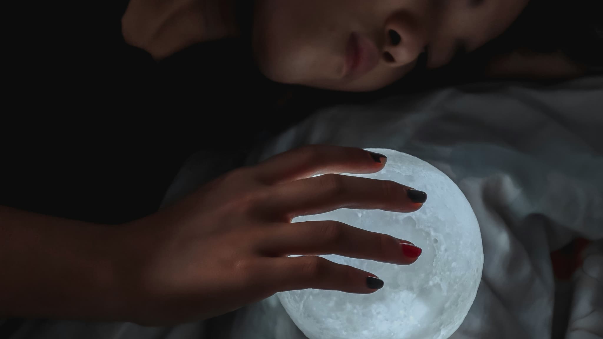 How to Create a Night Ritual for Better Sleep - Tanfog