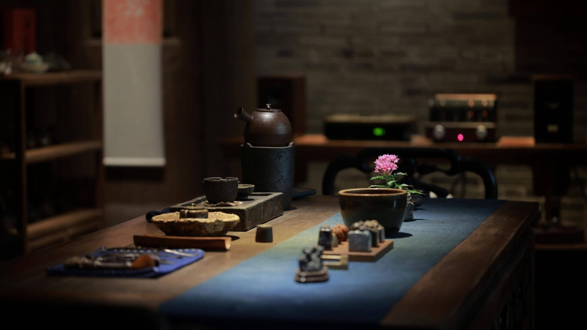 Sacred Canvas: A Guide to Thangka Painting Lineage - Tanfog