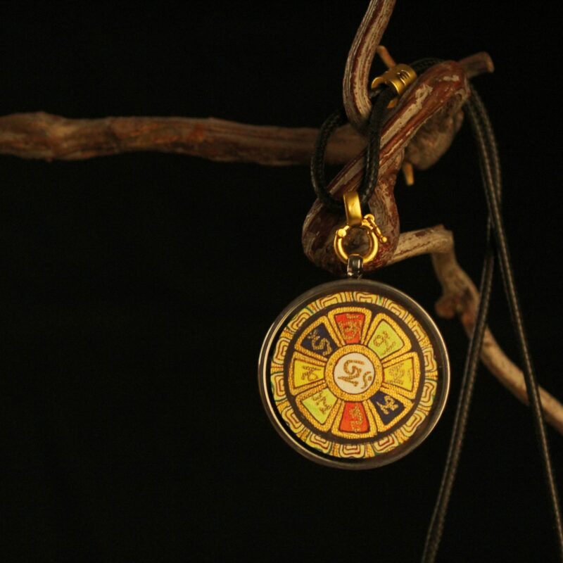 golden-mandala-focus-amulet