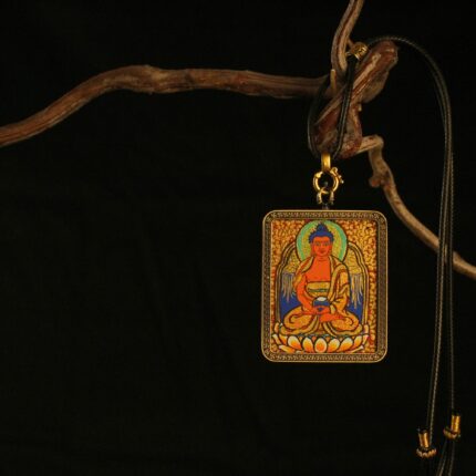 golden-shakyamuni-buddha-enlightenment-locket