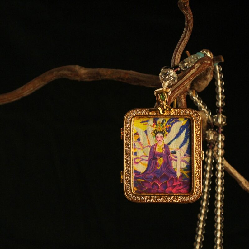 mystic-nine-tailed-fox-lotus-locket