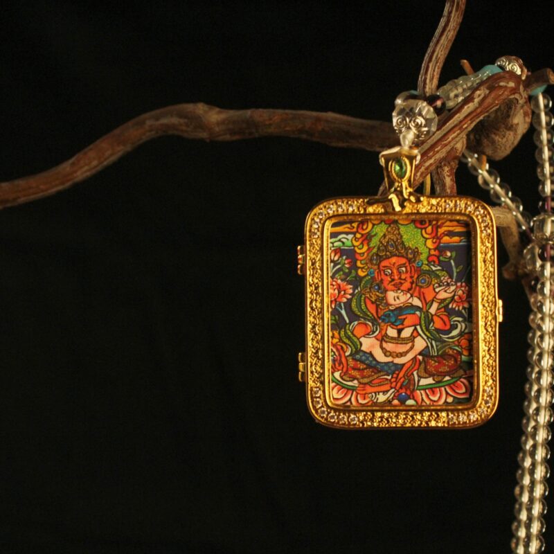 red-jambhala-magnetizing-wealth-locket