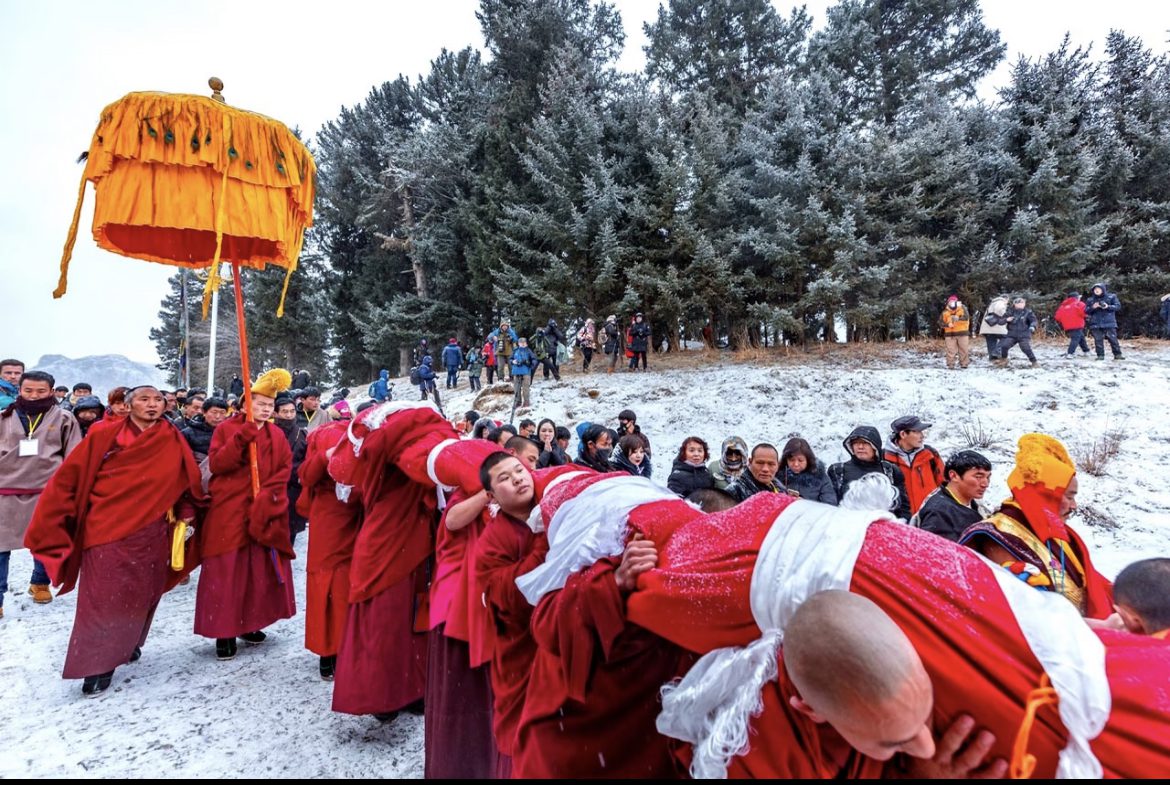 The CEO's Feng Shui: Activating Wealth with Authentic Sacred Art 5 - Tanfog The CEO's Feng Shui: Activating Wealth with Authentic Sacred Art 4 - Tanfog